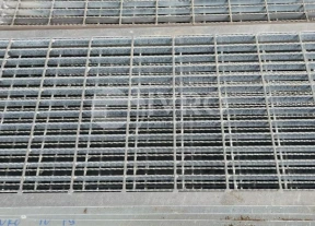 Pabrik Steel Grating
