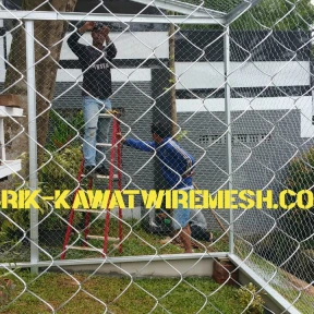 Pabrik Wiremesh Proyek Kandang Burung Hias