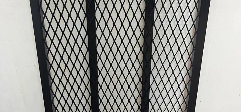 Expanded Metal Penutup Selokan: Solusi Kuat dan Tahan Lama